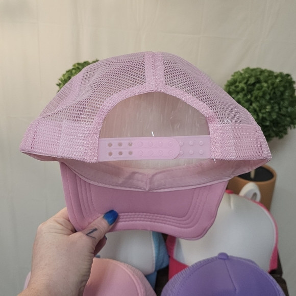 BUNDLE OF FIVE NEW COMPLETELY CUSTOMIZABLE SNAP BACK TRUCKER HATS - Picture 15 of 16